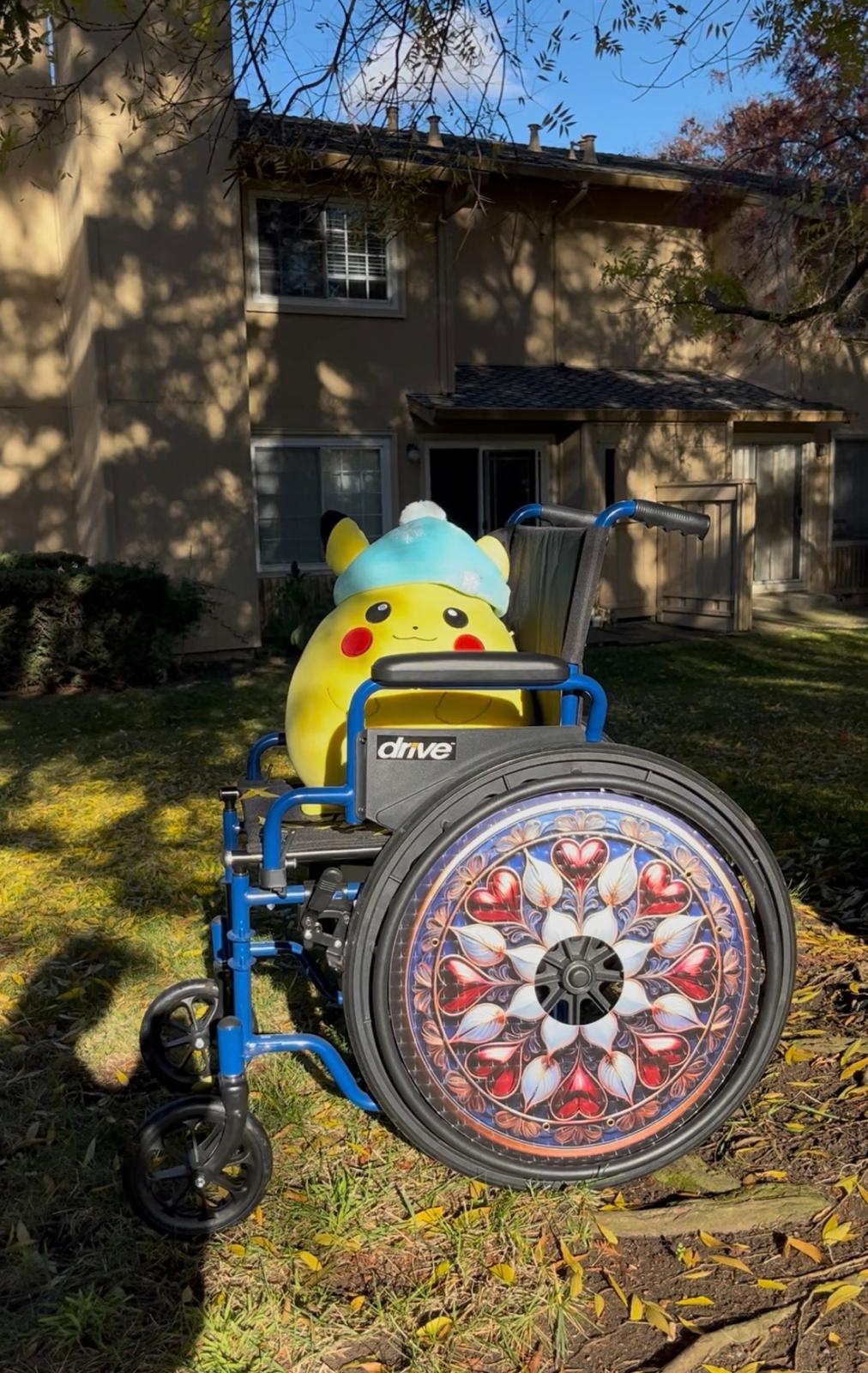 Queen of Hearts 3D: 18 inches